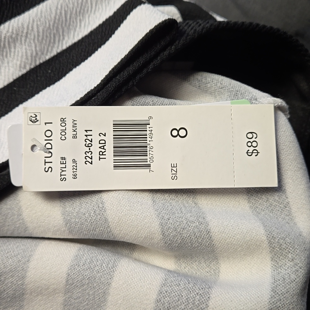 Studio one Jackets - Picture 7 of 8